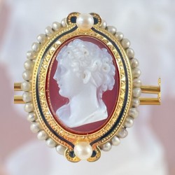 Rare Antique French 19th Century Hard Stone Cameo Natural Pearls Enamel 18K Gold Safety Pin Brooch