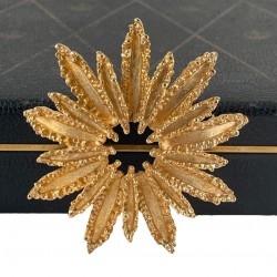 Vintage Avon Starburst Textured Gold Tone Statement Flower Brooch