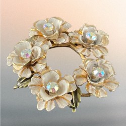 Vintage Coro White Enamel Gold Tone Flower Wreath Brooch